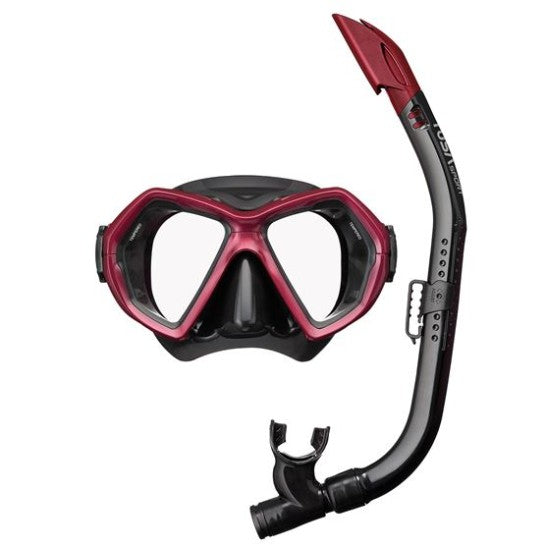 Red mask and snorkel